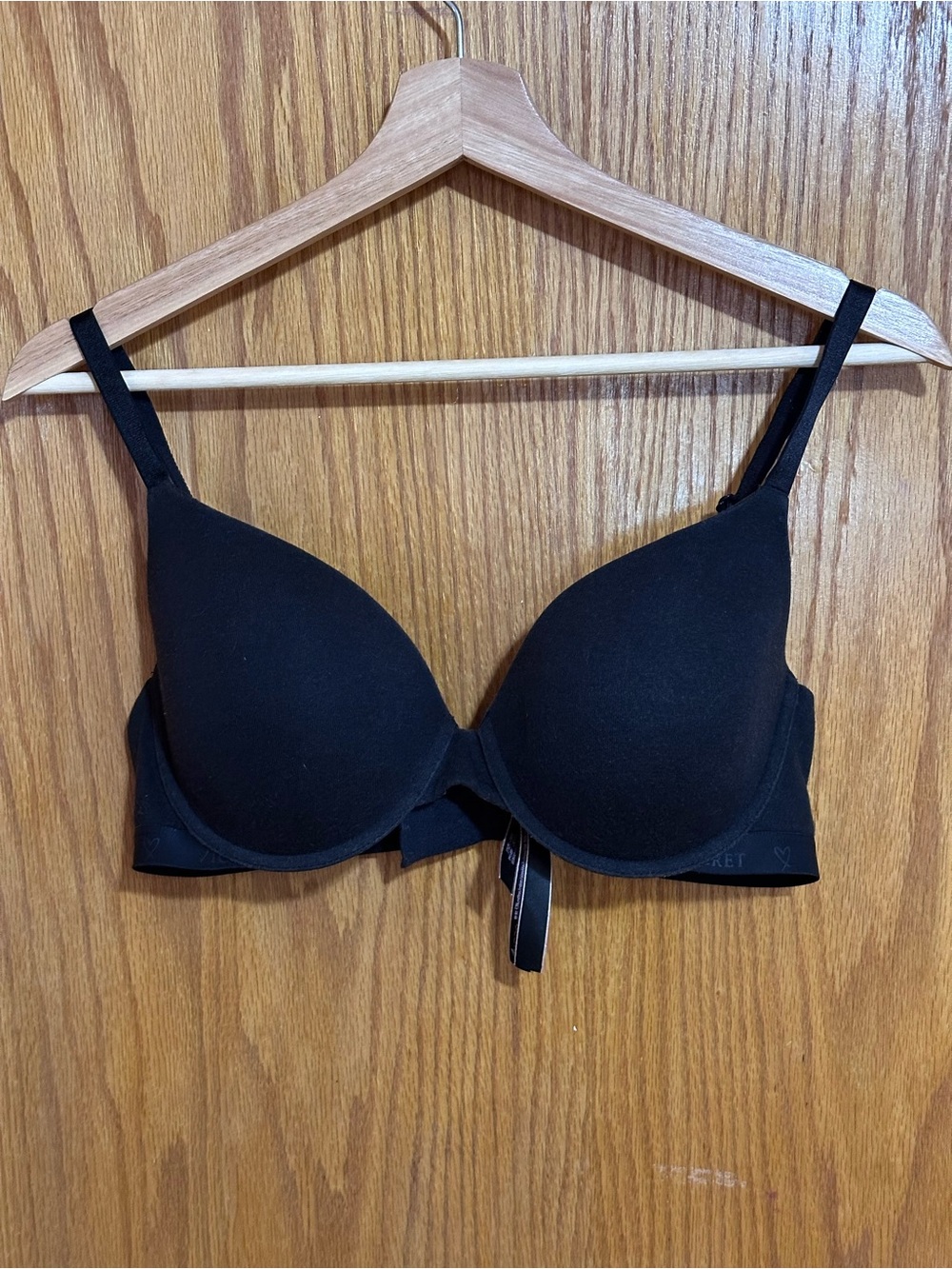 Victoria's Secret Smooth Black T-Shirt Bra lightly lined sz 36c